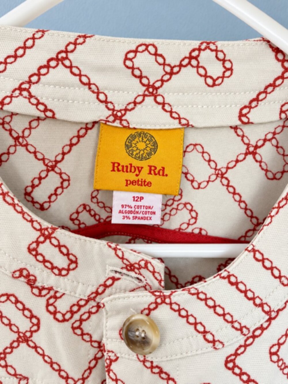 Ruby Rd Petite 12P Cream and Red Chain Print Button Front Jacket - Picture 3 of 4